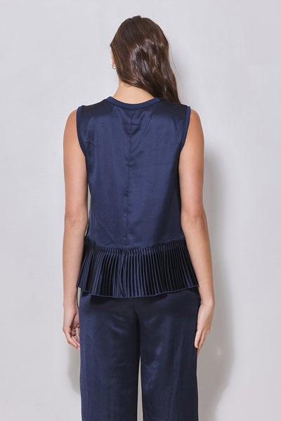 Brianna Sleeveless Satin Pleated-hem Top in Navy